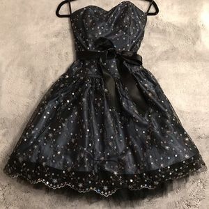 Jessica McClintock Strapless Formal Dress